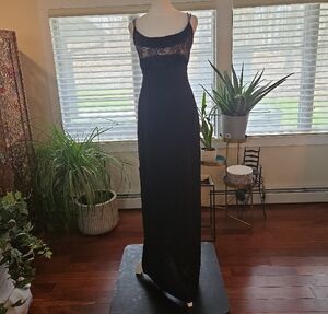 Kay Unger Lace Full Length Sleeveless Formal Evening Gown Dress Black Size 10